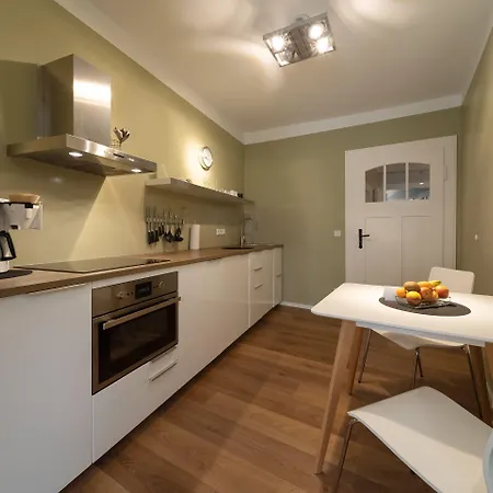 Apartment Carl.22 *