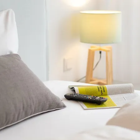 Carl.22 Aparthotel 5*